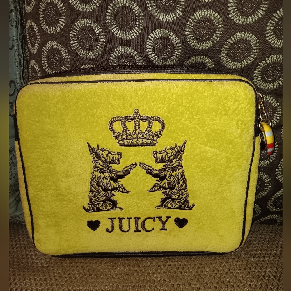 Juicy Couture Vintage Velour Laptop Case